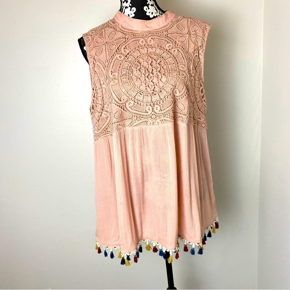 Blu Pepper Peach Crochet Tassel Sleeveless Top